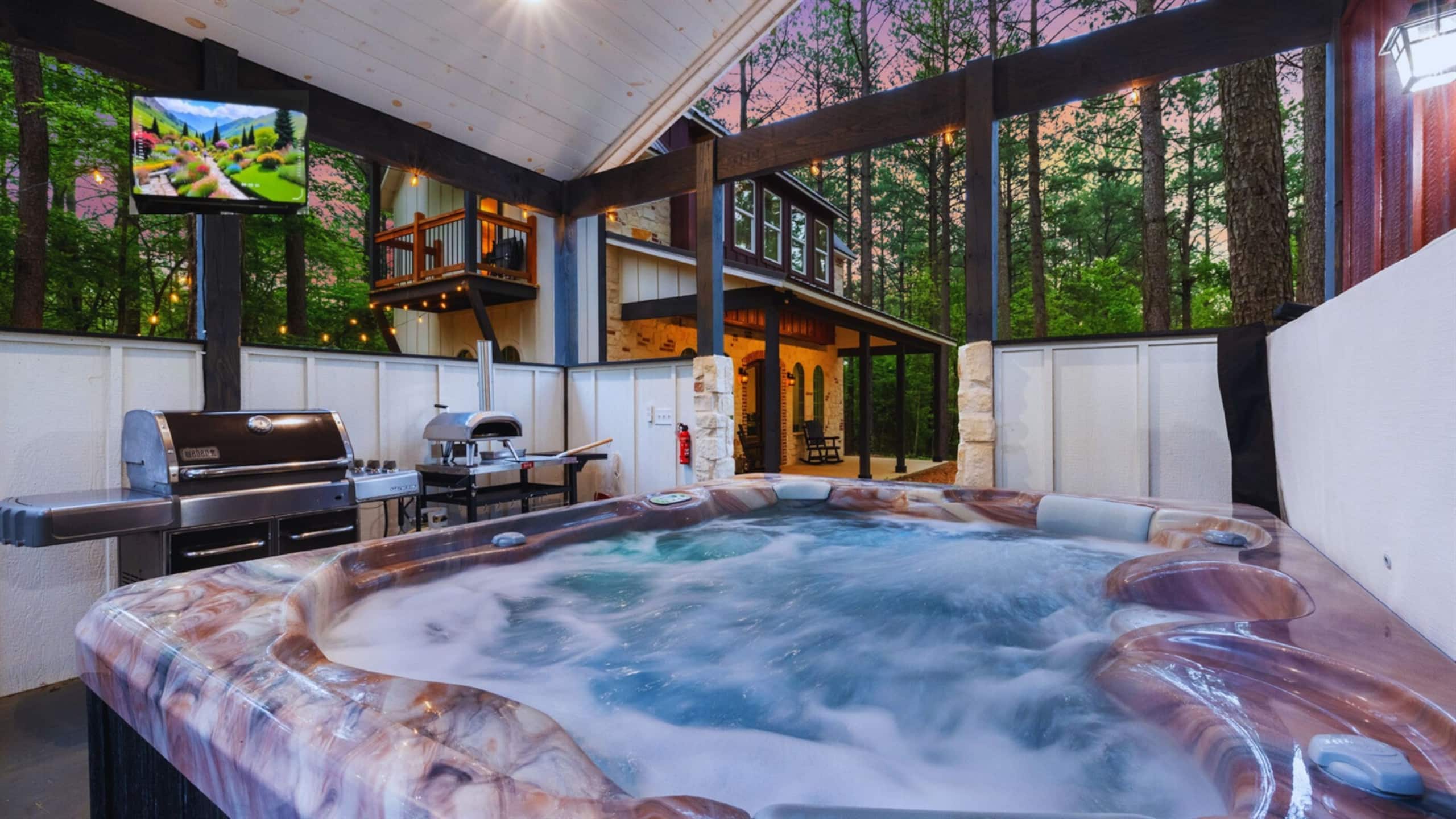 Romantic Retreat Cabin — photo 1